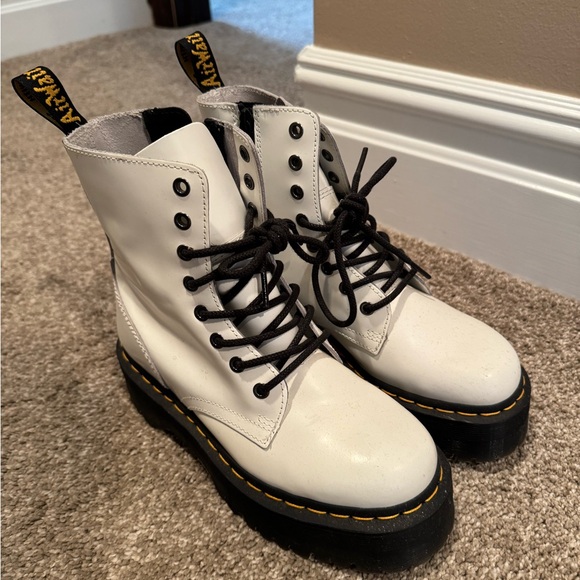 1460 Laced Virginia Leather Lace Up Boots in White | Dr. Martens Dr. Martens White Combat Boots with Black Laces